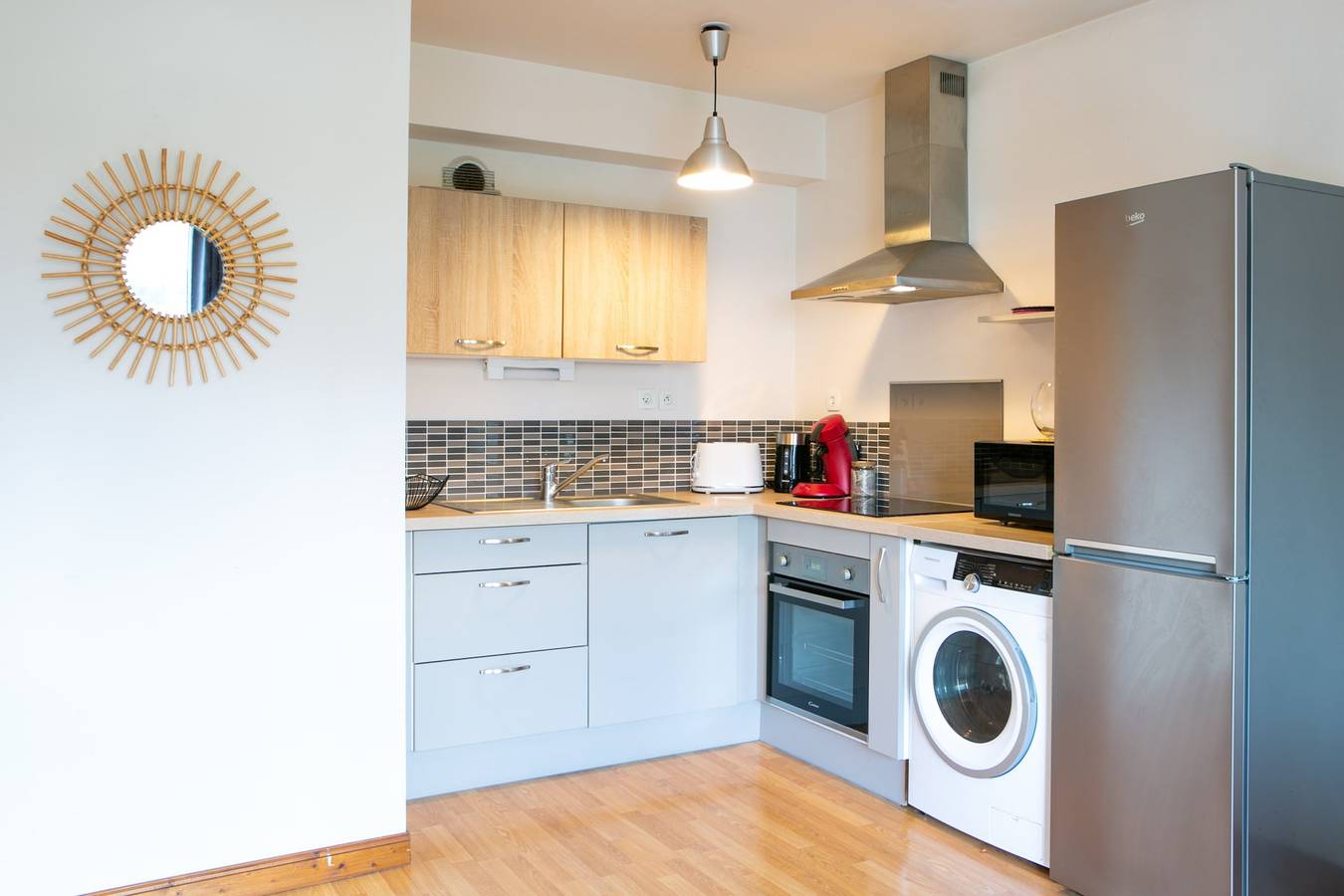 Apartamento entero, Le Pin Doré - Wifi - Centre-ville in Laval, Mayenne (desambiguación)