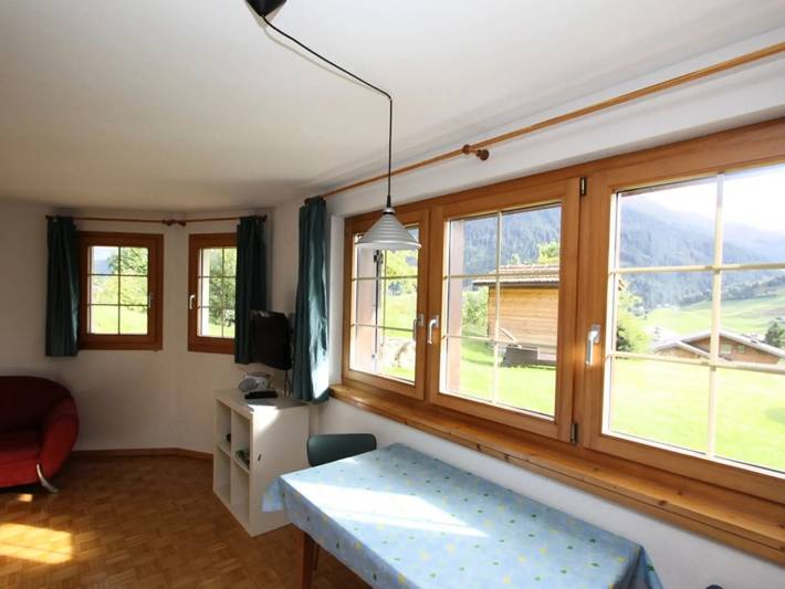 Ganze Wohnung, 1 Ausstellung 2 Personen in Sedrun, Tujetsch