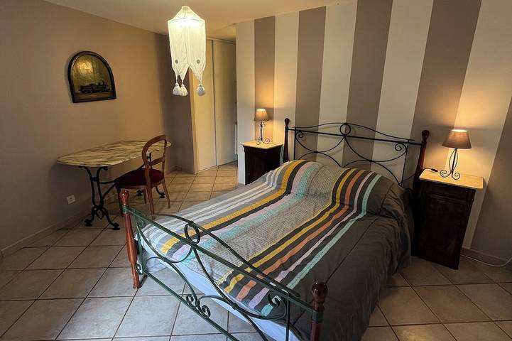 Location de vacances pour 11 personnes, avec jardin et terrasse, animaux acceptés à Savignac - 2