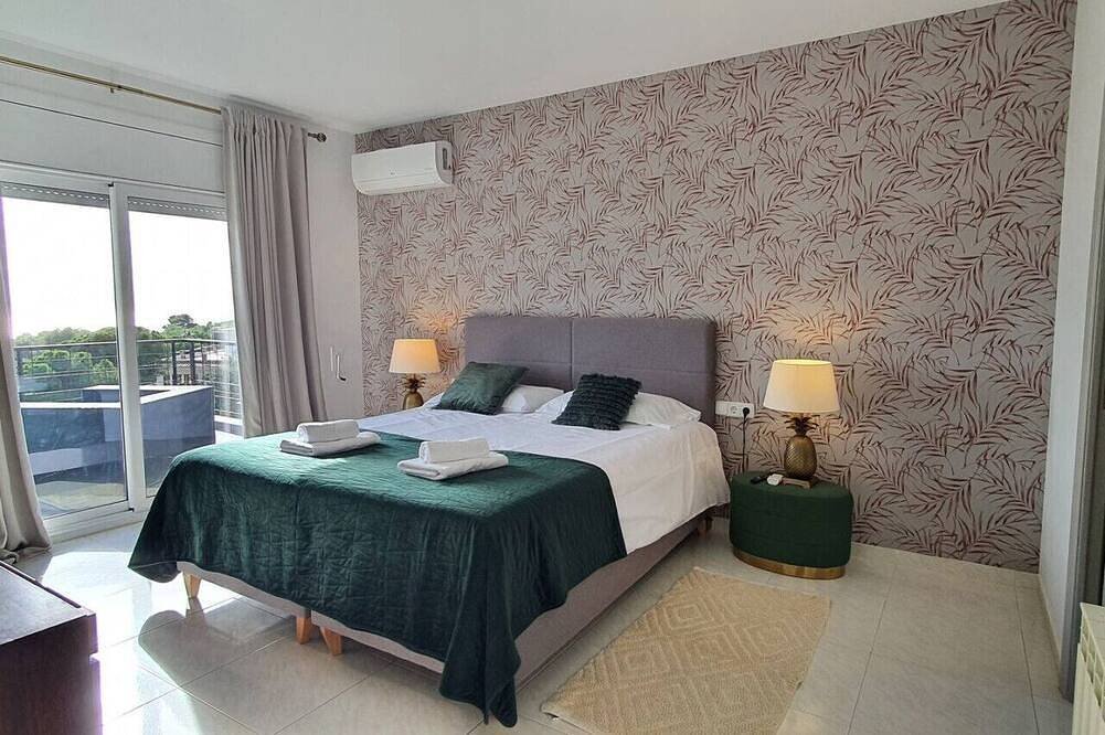 Opening Doors Premià Dalt Amazing views with pool in Premià de Dalt, Costa del Maresme