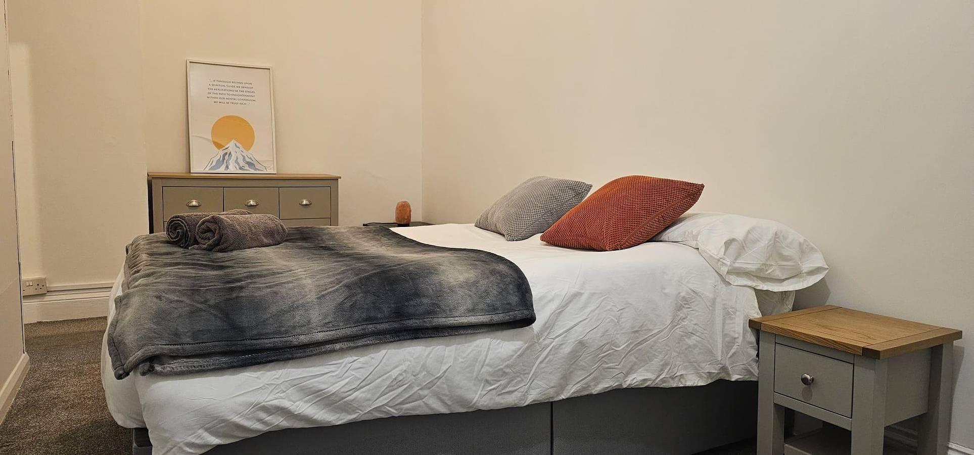 Ganzes Studio, Studio - Sleeps 2 - Ensuite and Private Kitchen in Reading, Berkshire
