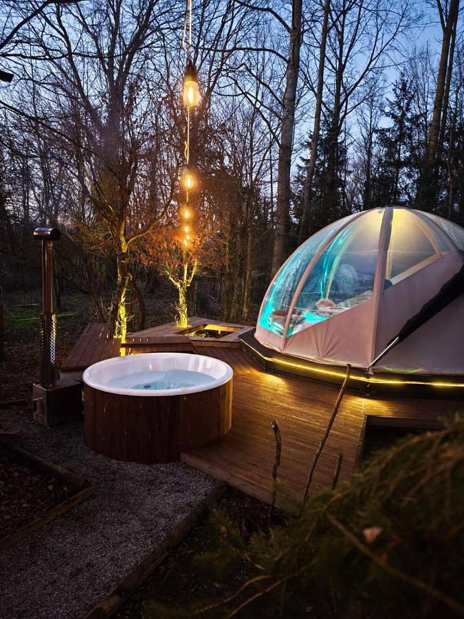 Camping voor 2 personen, with whirlpool and sauna as well as tuin in Regio Namur