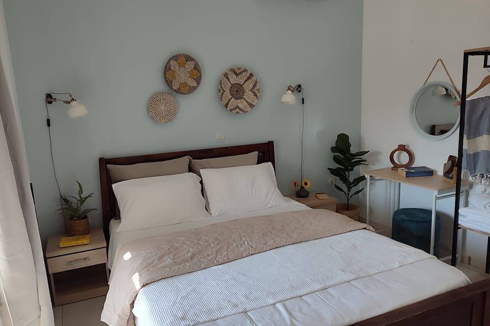 Ganze Wohnung, Gemütliches Ferienhaus neben Sandstrand, für 5 Personen, mit zwei Geschossen 75 m2 in Almyrida in Almyrida, Vamos