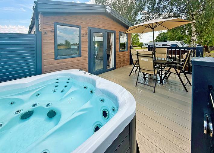 Robin Lodge in Hinckley and Bosworth, Heart of England