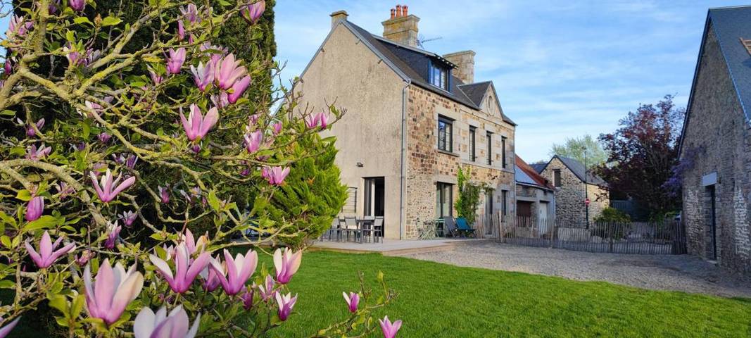 Location de vacances pour 12 personnes, avec vue et jardin à Dragey-Ronthon - 3