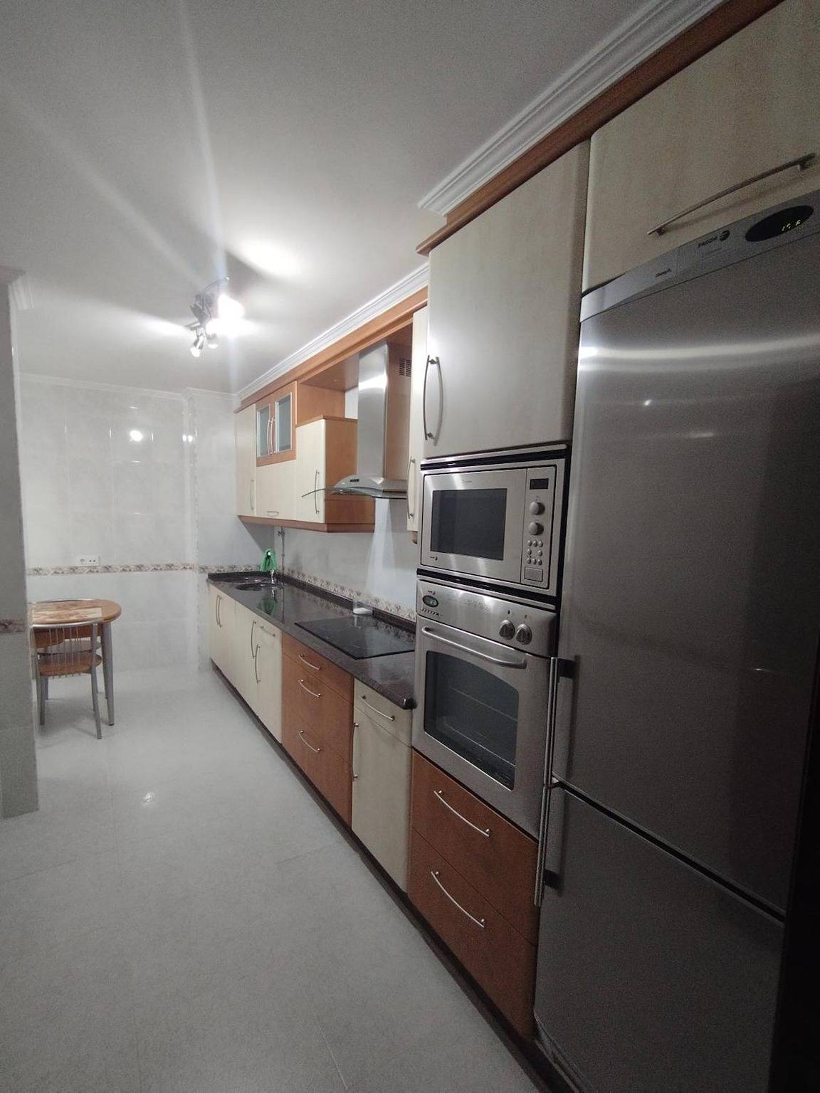 Ganze Wohnung, Apartment 'Son' mit Meerblick, Balkon und Wlan in Cee, Costa da Morte