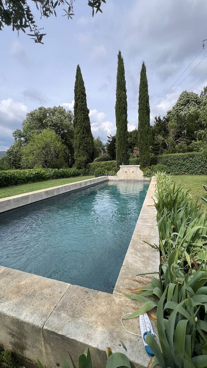 Location de vacances pour 8 personnes, avec terrasse et jardin à Lourmarin - 2