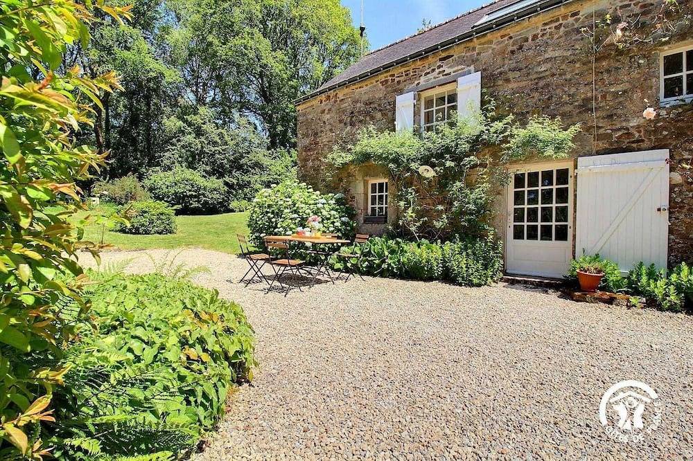 Du Moulin de Kerlann in Plumergat, Lorient region