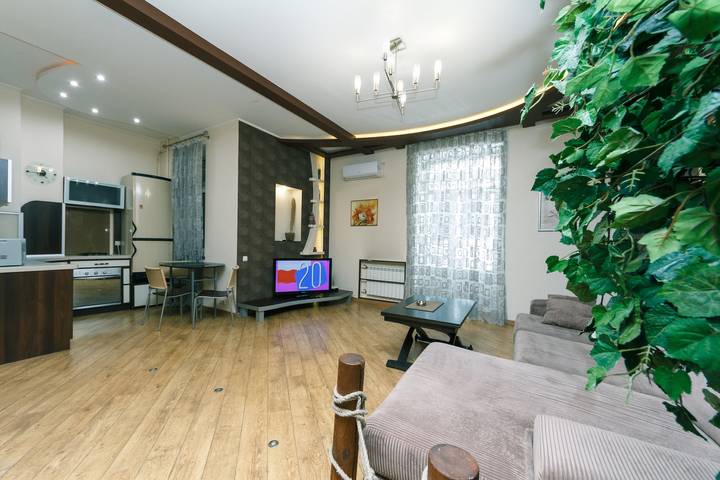 Ganze Wohnung, Luxuszentrum mit einem Schlafzimmer in Kiew, Rajon Holosijiw
