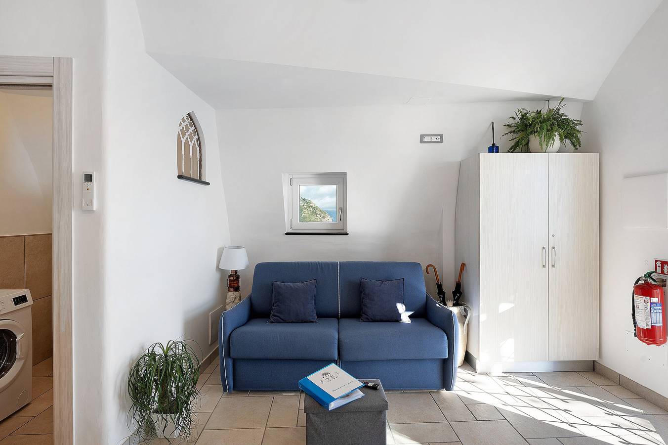 Ferienhaus 'Jorì Vista Amalfi' mit privatem Parkplatz, Meerblick-Terrasse und Klimaanlage in Tovere, Amalfiküste