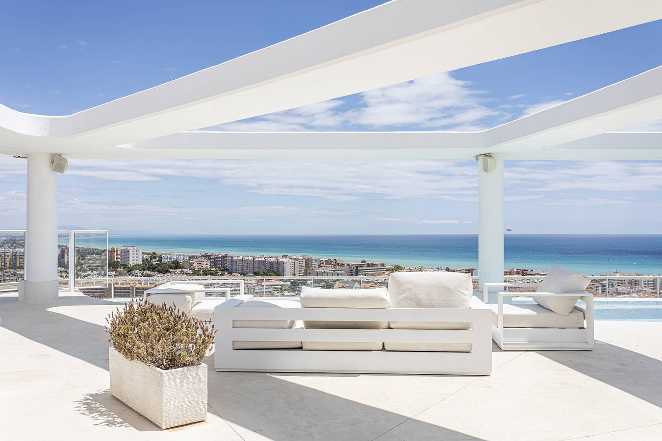 Apartamento entero, Apartamento 'Tarongers' con piscina compartida, Wi-Fi y aire acondicionado in Canet de Berenguer, Costa de Valencia