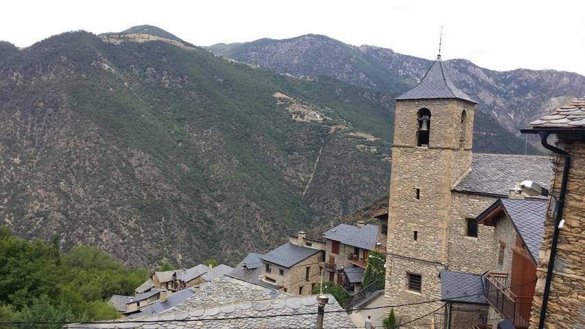 Casa rural para 4 personas, con Balcón además de Terraza y Vistas en Valles del Valira