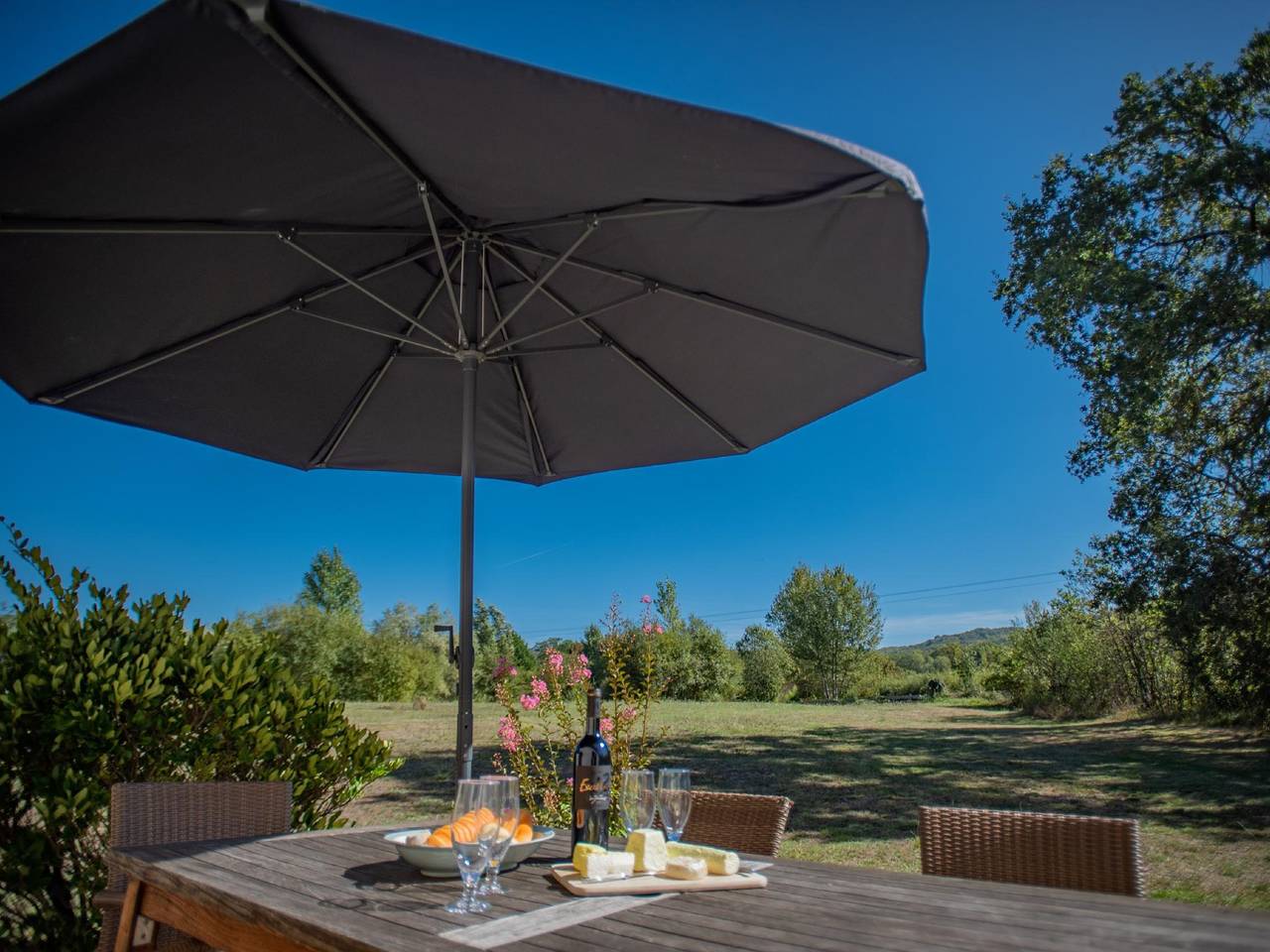 Vakantiehuis op klein park met zwembad in de Lot in Lacapelle-Marival, Lot