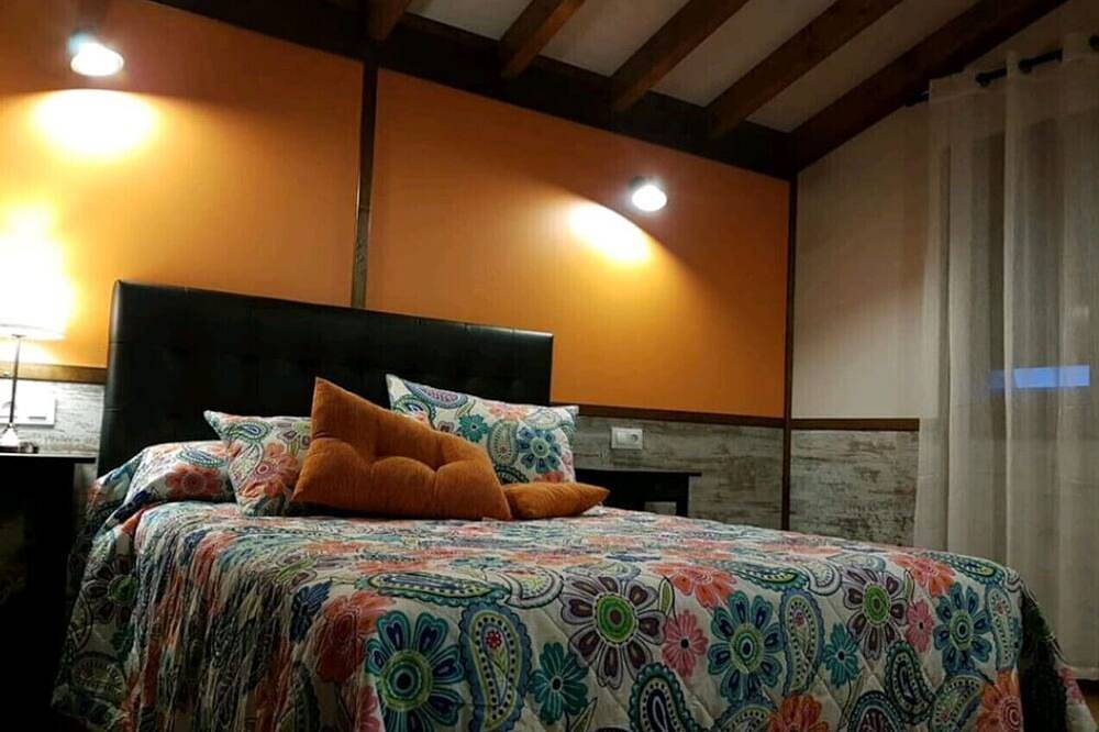 Onzapera home beach/terrace/gard in Santillana del Mar, Costa cantabrica