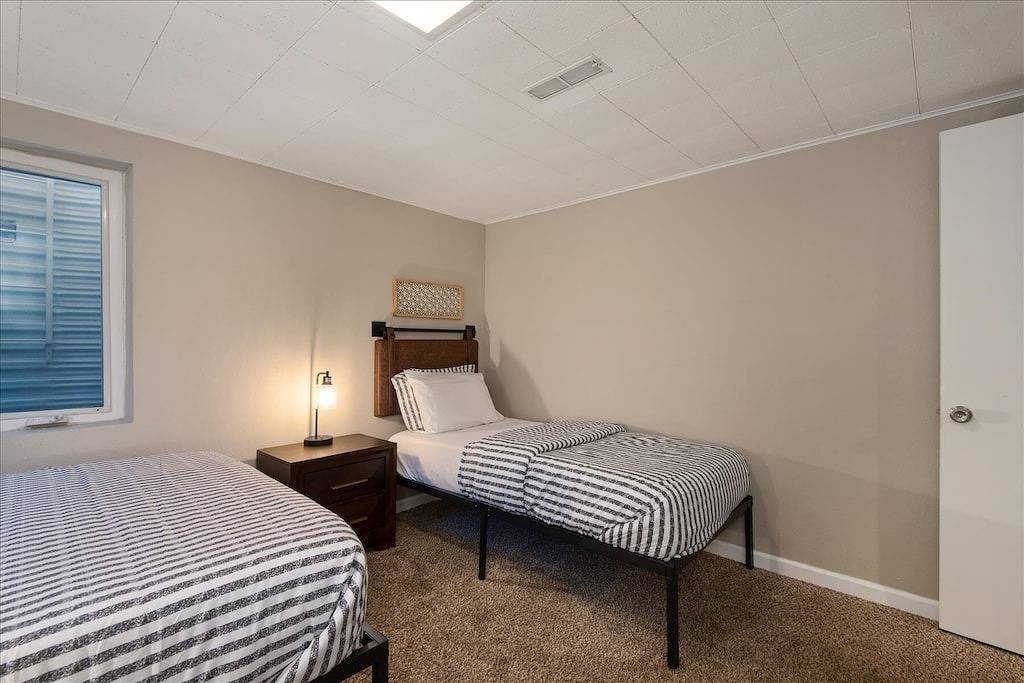 Spacious Homestead • 3 Baths • Game Den • Yard in Centennial, Arapahoe County