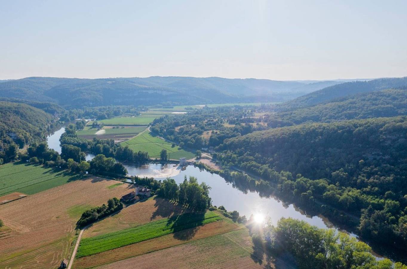Oustal de la Rivière - à 4km de Saint-Cirq-Lapopie in Cénevières, Quercy