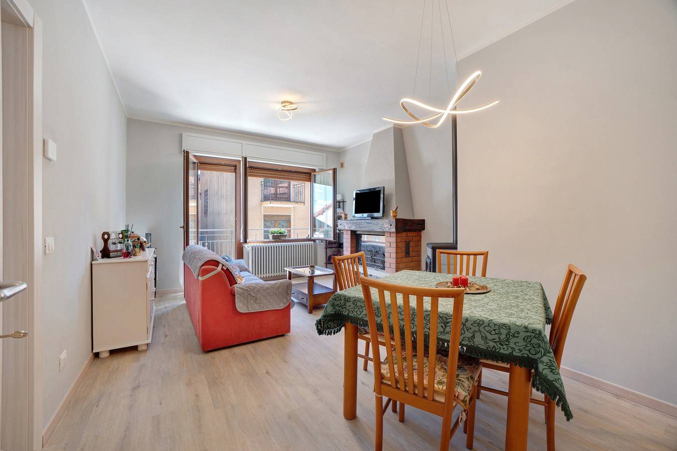 Geheel appartement, Ragamà Massino Visconti – Comfortabel appartement in het hart van het dorp in Massino Visconti, Gemeente Massino Visconti