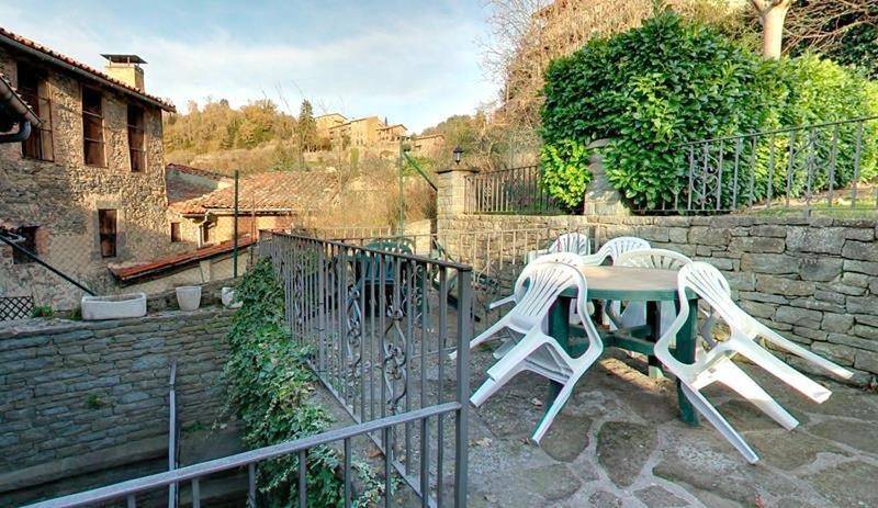 Gîte pour 6 personnes, avec vue et jardin à Rupit i Pruit - 2