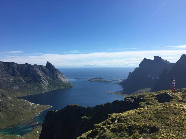 Location de vacances pour 4 personnes, avec vue ainsi que terrasse et sauna dans Moskenes