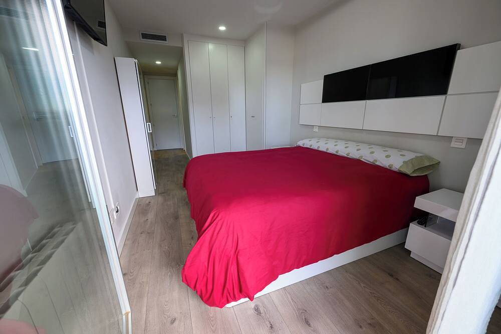 Entire apartment, Apartamento Cervantino - Alcalá de Henares in Alcalá de Henares, Madrid Province