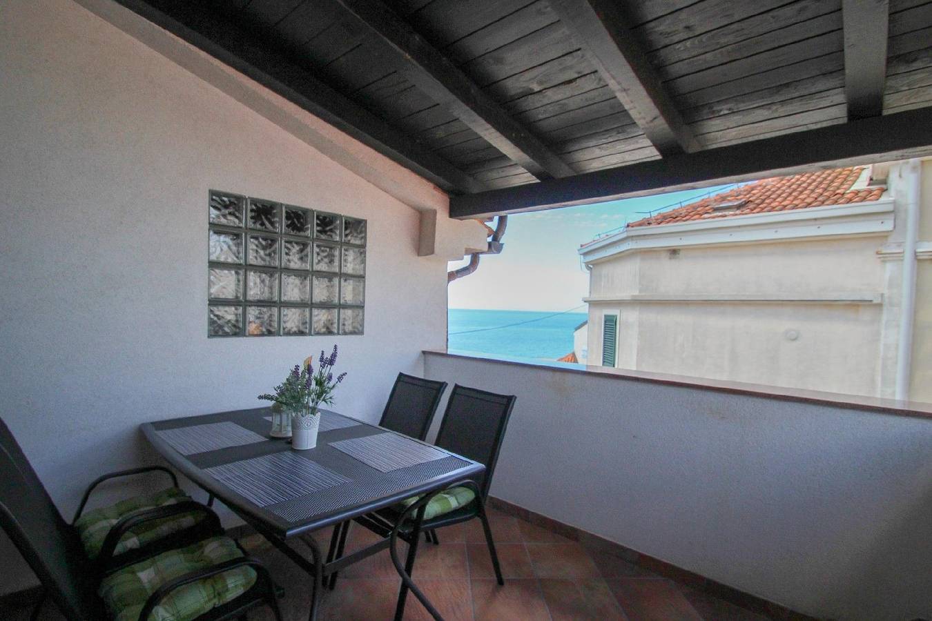 Apartamento vacacional entero, Estudio para 3 personas aprox. 40 m² en Novigrad, Istria (Costa occidental de Istria) in Novi Grad, Region de Umag