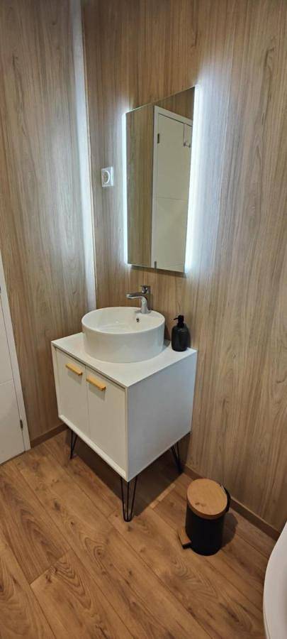 Location de vacances pour 4 personnes, avec jardin ainsi que jacuzzi et terrasse à Saint-Julien (Côtes-d'Armor) - 3