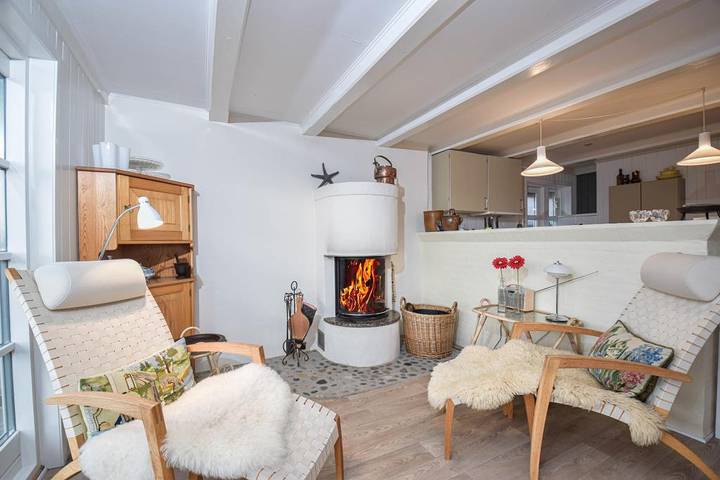 Schönes Ferienhaus mit Balkon auf großem Dünengrundstück ganz nahe am Nordseestrand - Extra Toilette im Annex in Tim, Holstebro und Umgebung