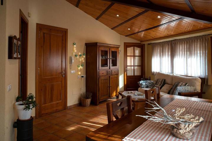 Gîte pour 5 personnes, avec vue à Bagà - 3