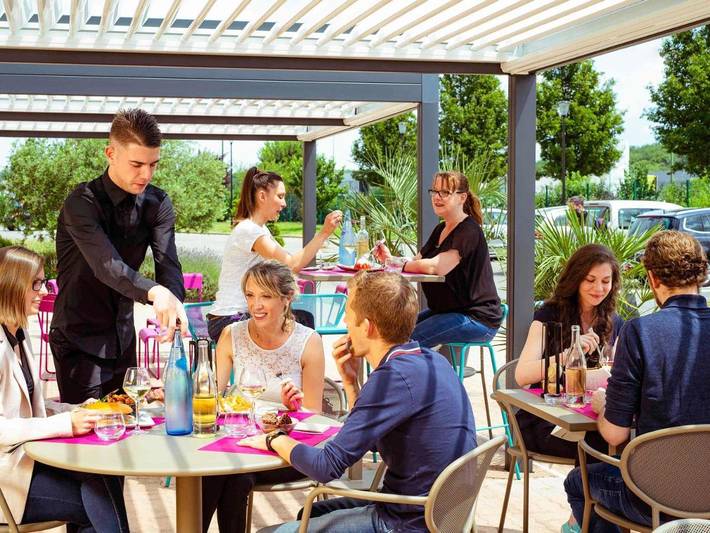 Hôtel pour 2 personnes, avec jardin à Chaponnay - 2