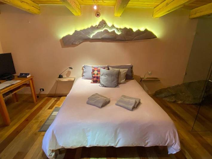 Maison d’hôte pour 4 personnes, avec jardin et vue, animaux acceptés à Ostana - 3