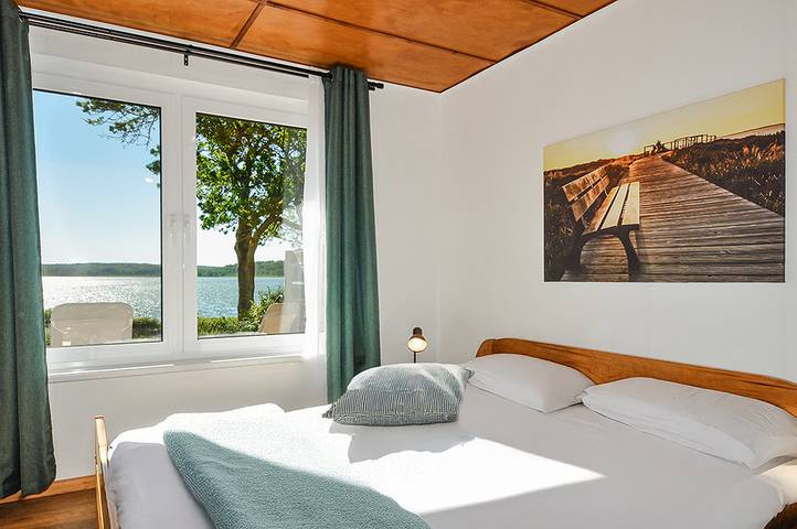 Ferienhaus für 5 Personen, mit Terrasse und Garten sowie Seeblick in Mecklenburgische Seenplatte - 4