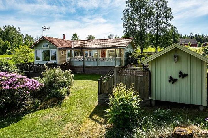 Ferienhaus für 7 Personen, mit Terrasse und Garten - 1