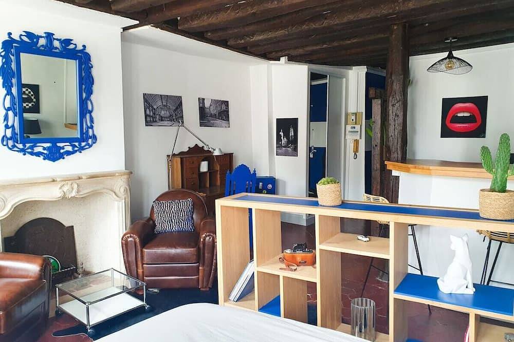 Apartamento entero, Large studio - city center - 300 m Rer A in Saint-Germain-en-Laye, Yvelines