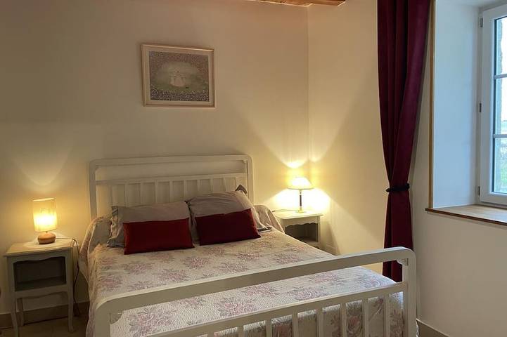 Gîte pour 2 personnes, avec jardin à Rongères - 4