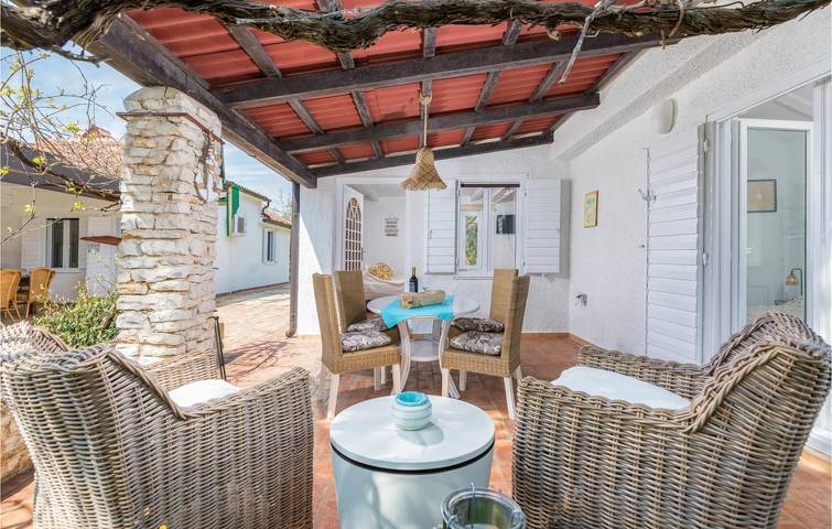 Ferienhaus für 8 Personen, mit Terrasse, mit Haustier in Sisan - 4