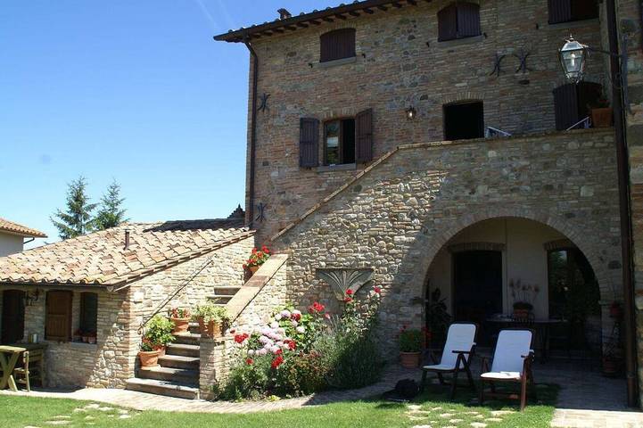 Casa en Montone con piscina y terraza in Montone (Italia), Valtiberina