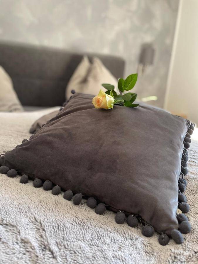 Privatzimmer für 2 Personen, mit Terrasse und Garten sowie Ausblick