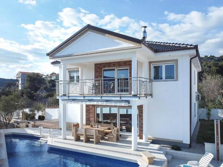 Villa für 8 Personen, mit Garten und Ausblick sowie Meerblick in Marina - 2