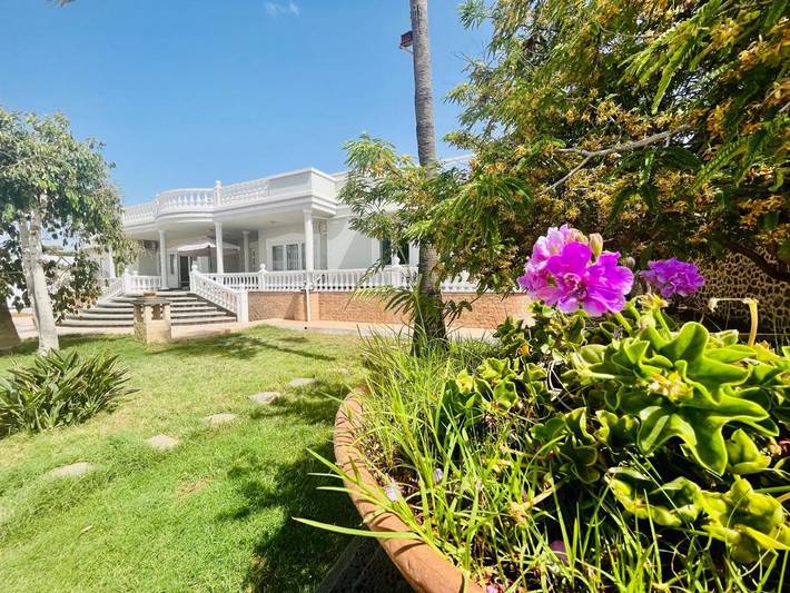 Casa rural para 2 personas, con vistas además de jardín y sauna en Arrecife - 4