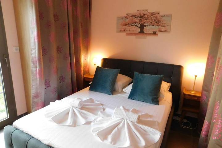 Gîte pour 2 personnes, avec piscine et terrasse dans Thalazur - 4