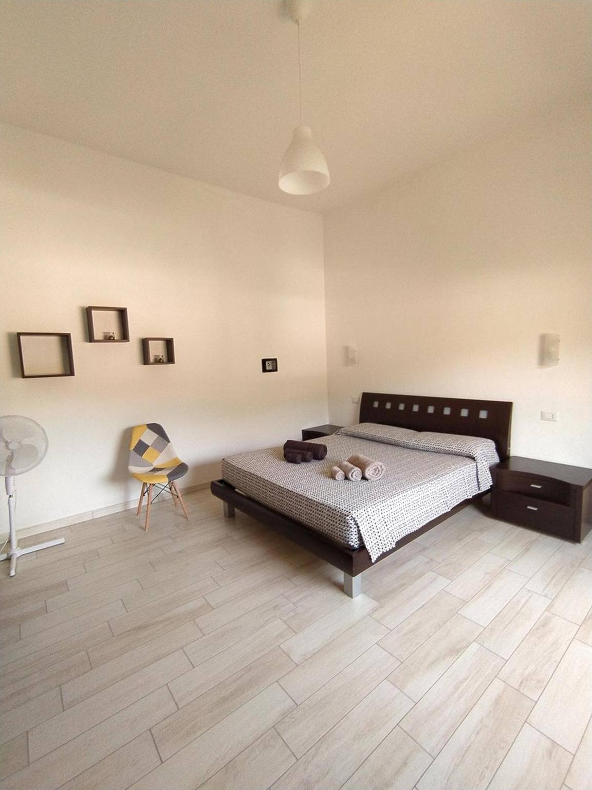 Apartamento entero, Apartamento 'Da Miky Casa Vacanze 1' con vistas a la montaña, Wi-Fi y aire acondicionado in Teulada (Italia), Provincia de Cagliari