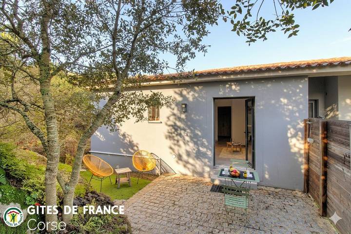Gîte pour 2 personnes, avec Terrasse