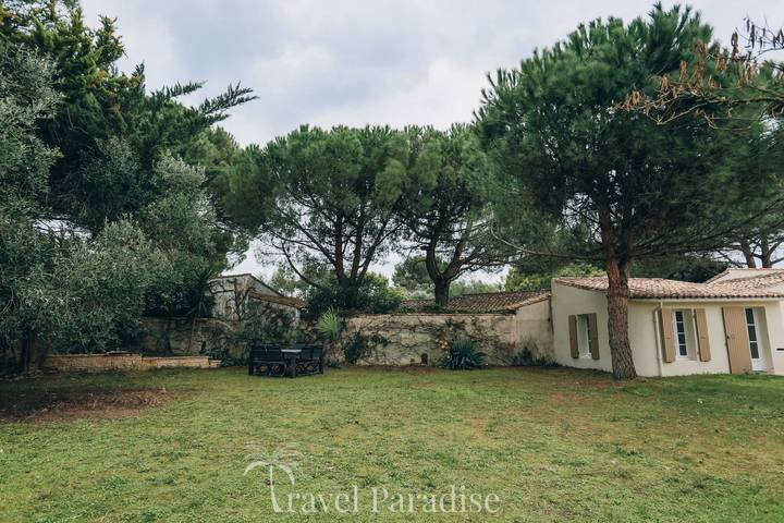 Location de vacances pour 12 personnes, avec terrasse et jardin à Les Portes-en-Ré - 3