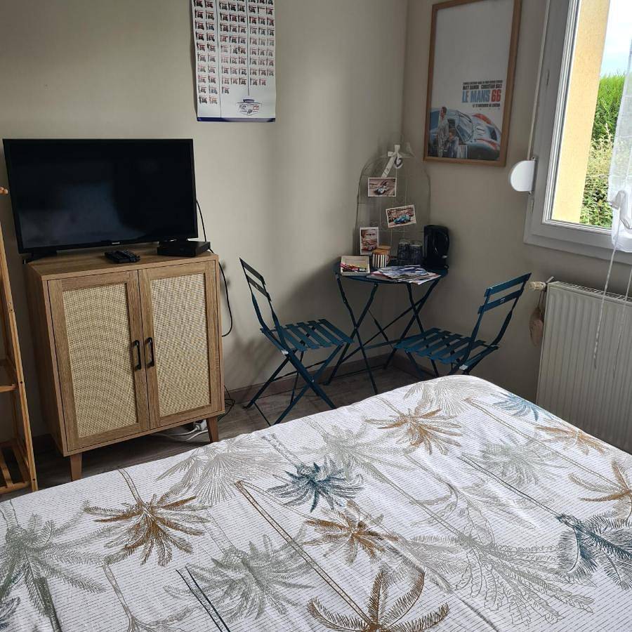 Double Room with Private Bathroom in Étival-lès-le-Mans, Sarthe