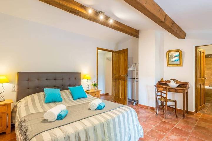 Villa La Bergerie by Villa Plus in Saint-Cézaire-sur-Siagne, Cannes und Umgebung