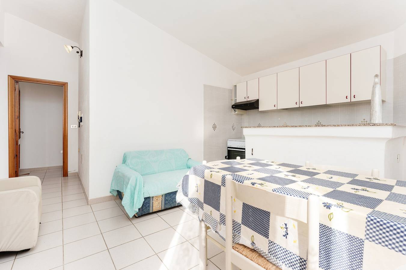 Entire apartment, Apartment in Villa near the Sea, Wi-Fi and Air Conditioning, Sleeps 5 in Orosei, Gulf of Orosei