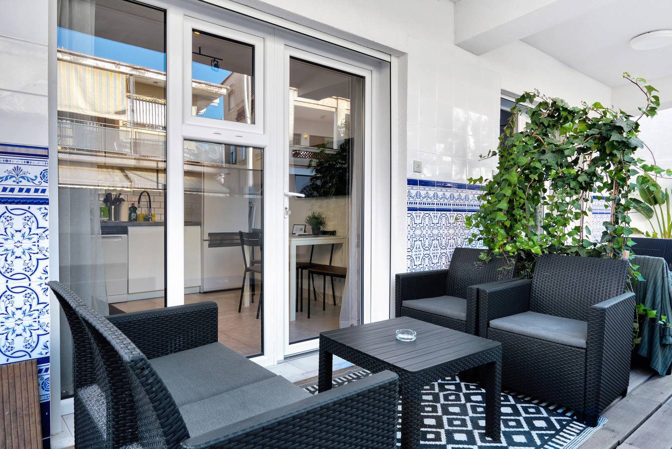 Apartamento entero, Apartamento vacacional "Soleole1" con terraza compartida y Wi-Fi in Playa de Gandía, Costa de Valencia