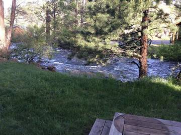 Log Cabin for 4 Guests in Estes Park, Larimer County, Picture 3