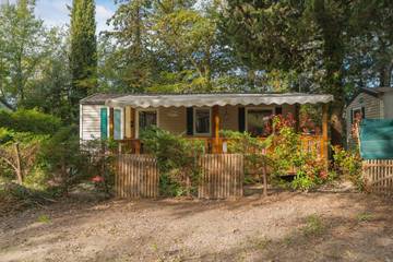 Camping pour 6 Personnes dans La Roque-d'Anthéron, Région d'Aix-en-Provence, Photo 1