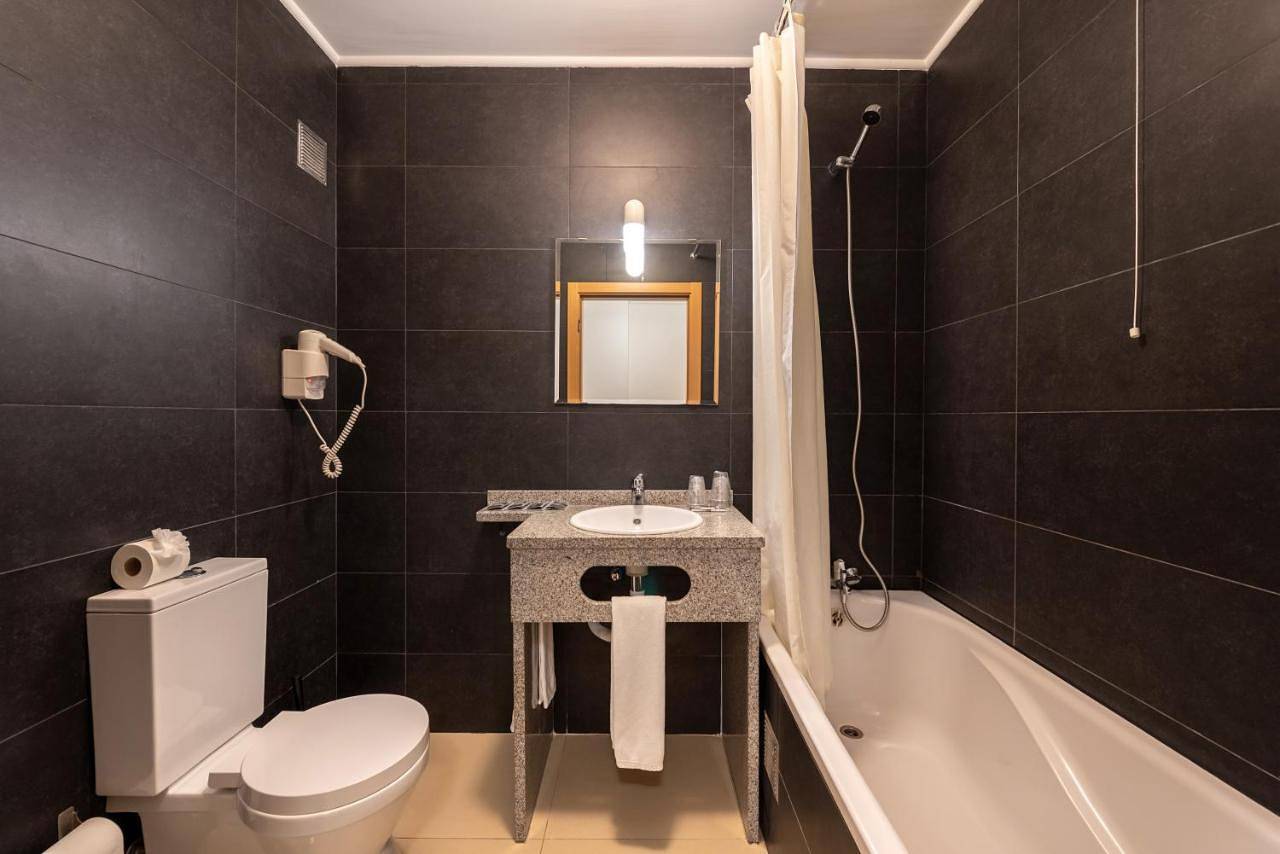Apartamentos Mirante da Rocha in Praia da Rocha, Portimão